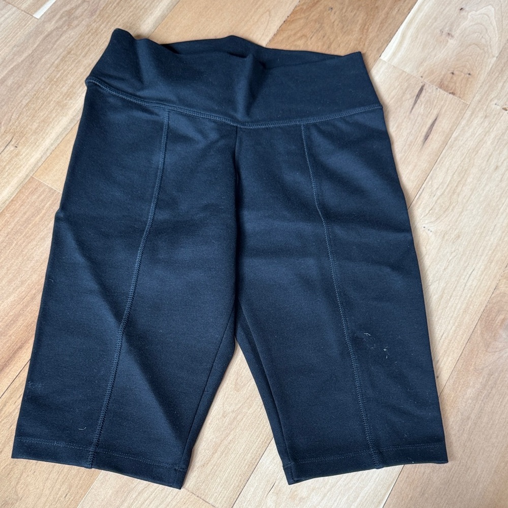 Sleek Black Women's Bike Shorts